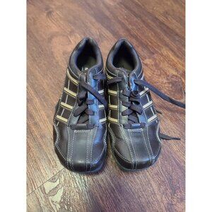 Boys Skechers Brown Shoes size 3 1/2 NWOT